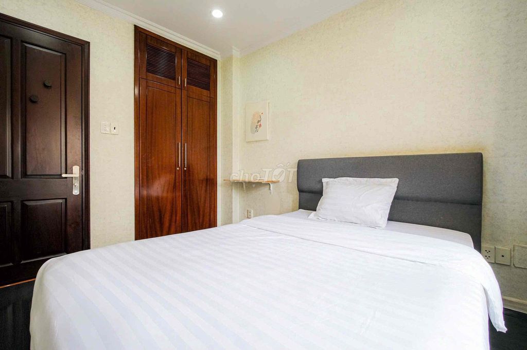 Rent an apartment full of Thạch Thị Thanh Street furniture, District 1