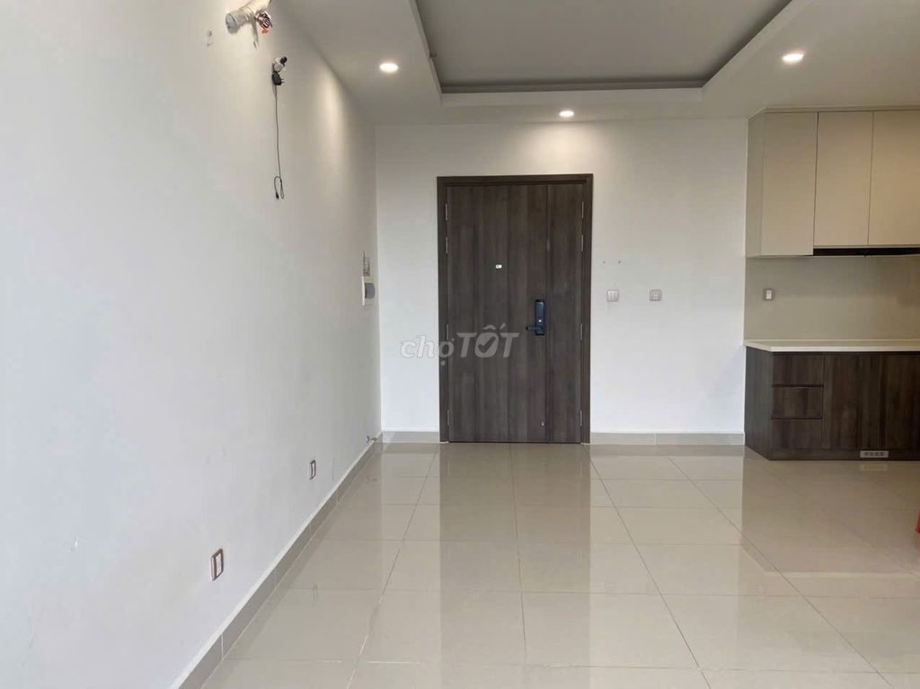 Rent the apartment one bedroom one-one toilet in the 7th District. 9 million a month.