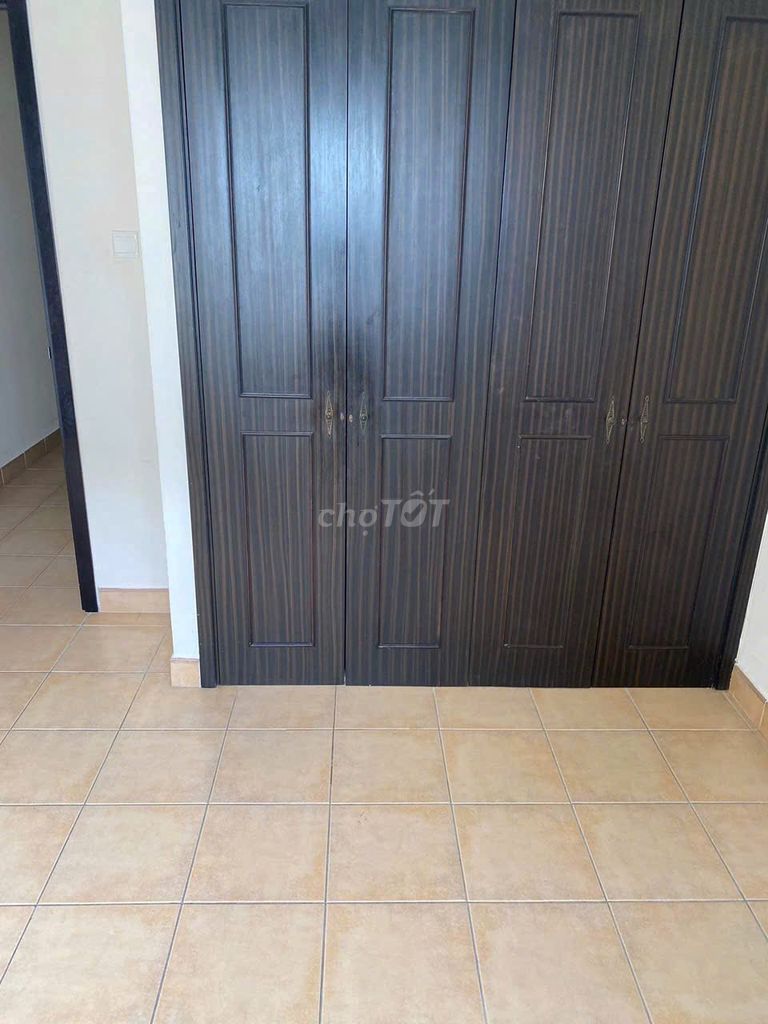 Need to rent an AnPenzie District 6, area: 83 meters two bedrooms, Eight million a month.