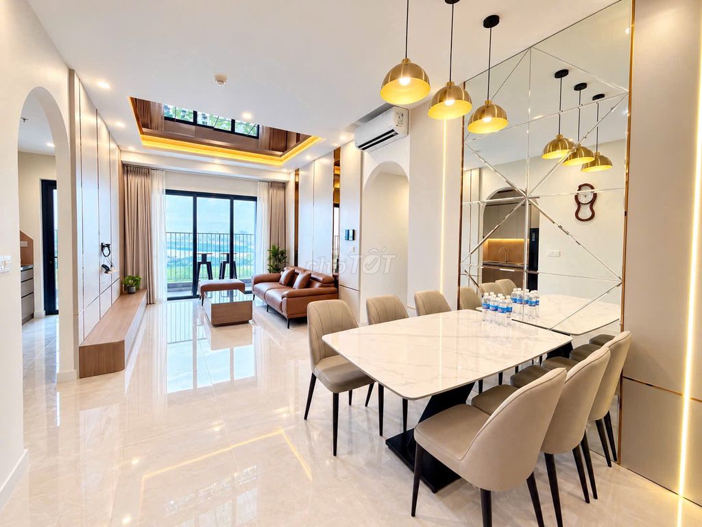 Rent three new bedrooms 100% for $33 million a month.