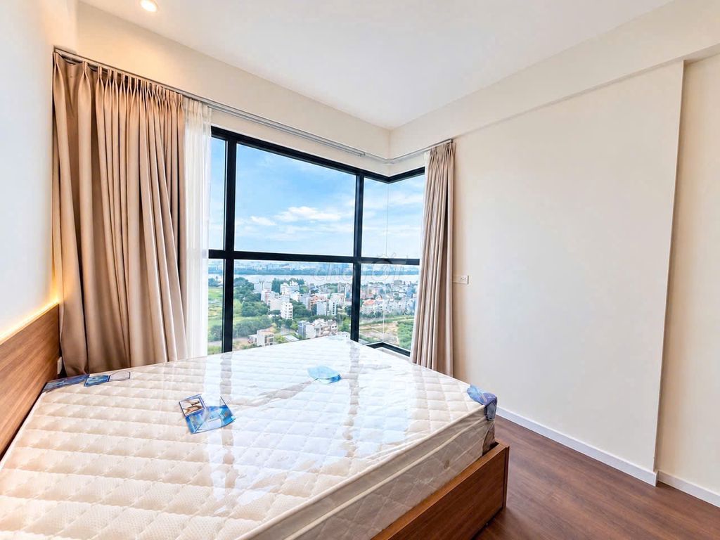 Rent three new bedrooms 100% for $33 million a month.