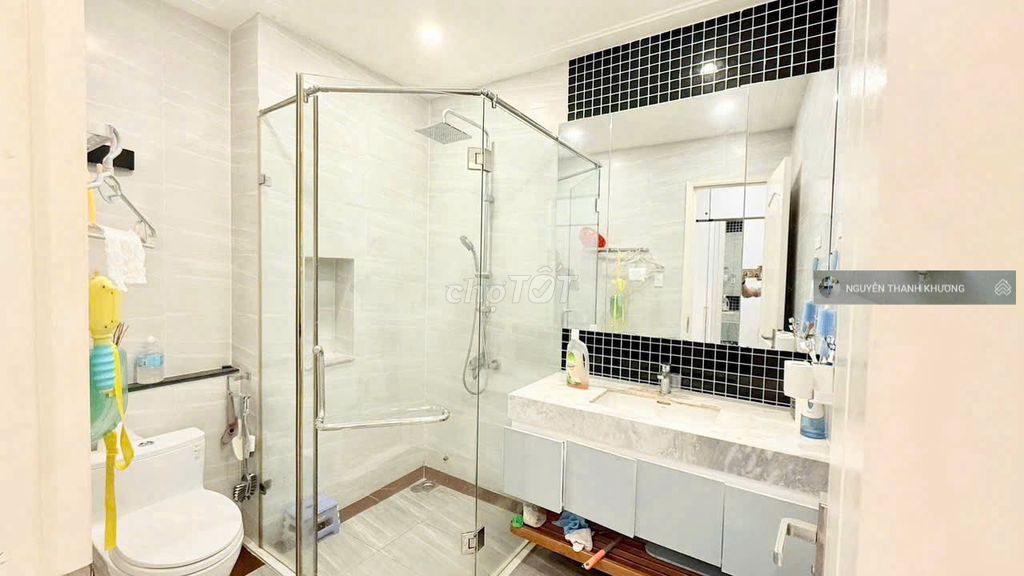 Rent a full interior - 4*20 M - 2 upstairs - truck alley - 17-Gò Vấp