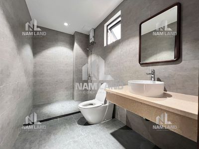 Rent the empty floor house. OC 4 P 4 toilets 200 M2TN 2 28 million.