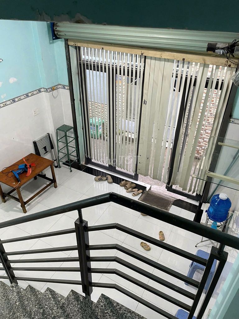 Rent a house. One floor. Nguyễn Thị Tuôi. Two bedrooms.