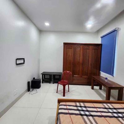 To rent Full Street Home is a beautiful high-minded man