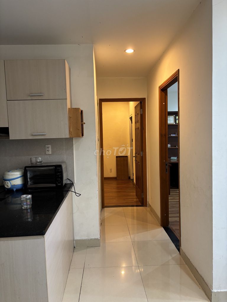 The apartment is up 1.2 bedrooms for 9.5 million.