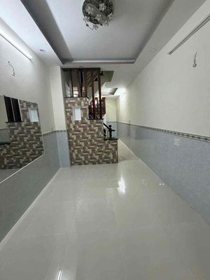 Rent 1886 Huỳnh Tấn Phát-Nhà Bè-310 M,3 L+4 bedrooms in the same direction