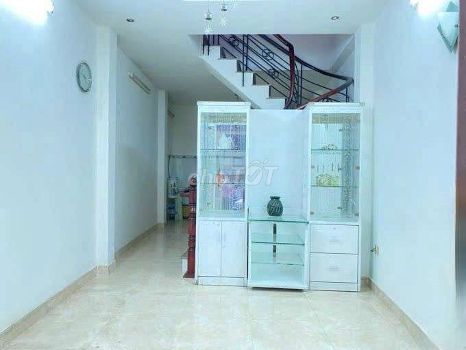 Trần Xuân Soạn rent.