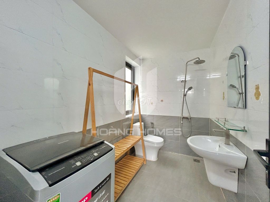 Rent private washing room in LakeView City District 2.