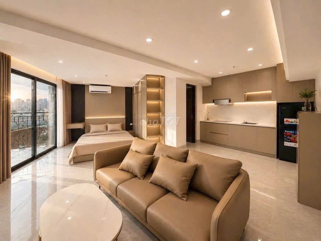 The apartment is Bạch Đằng Full Seven Kingdoms near Tan Son Nhut
