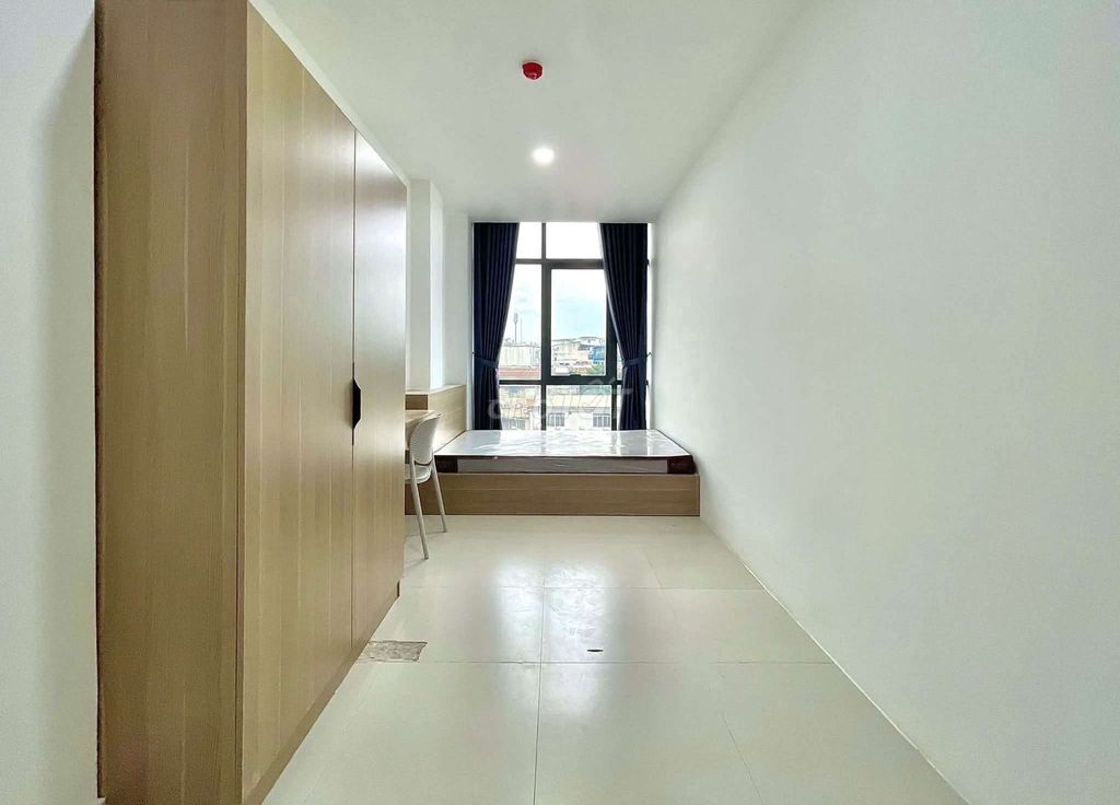 Two super wide bedrooms right in the center of Tân Bình.