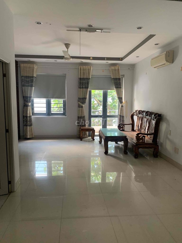 4 Level 5 x 20100 m2-5 bedroom, 5 toilets 12 mcc Intresco 13 C