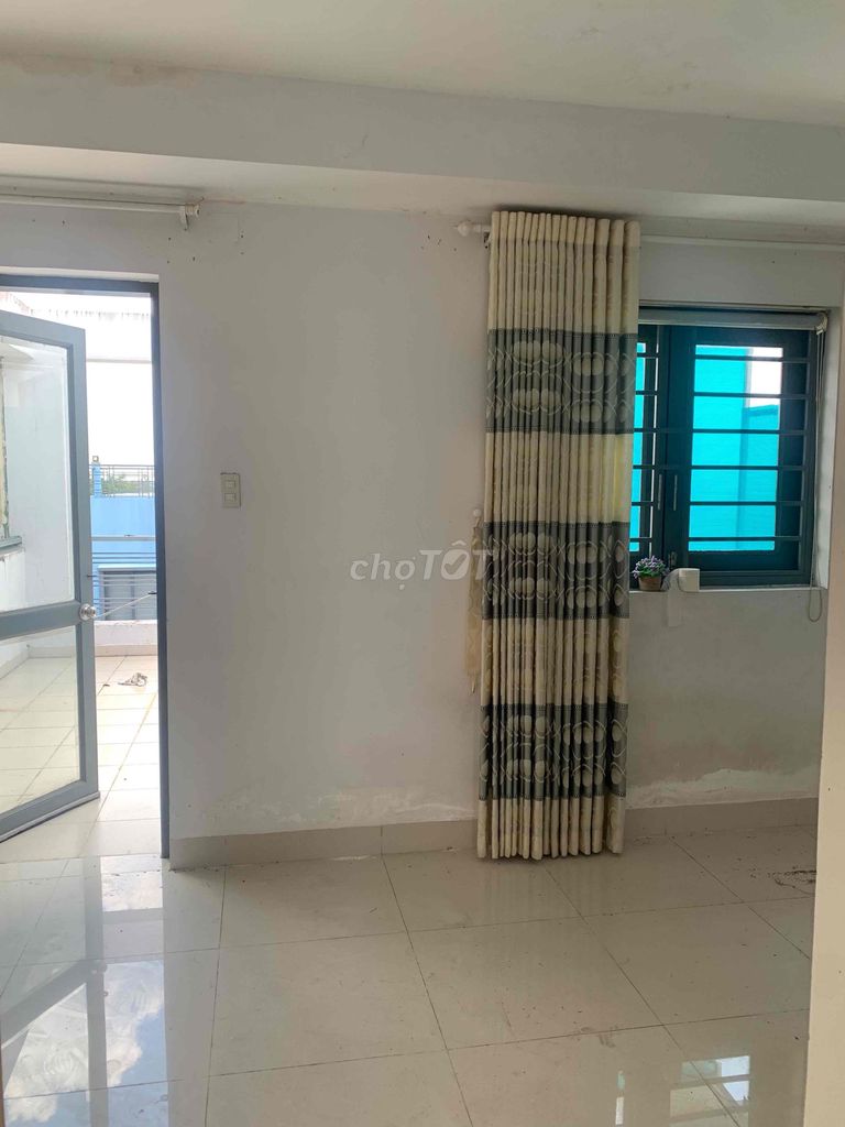 4 Level 5 x 20100 m2-5 bedroom, 5 toilets 12 mcc Intresco 13 C