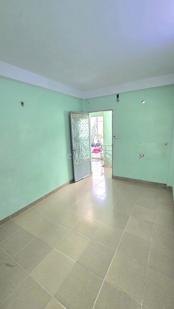 Department 12 m.2 Thành Thái, District 10, Private, Security
