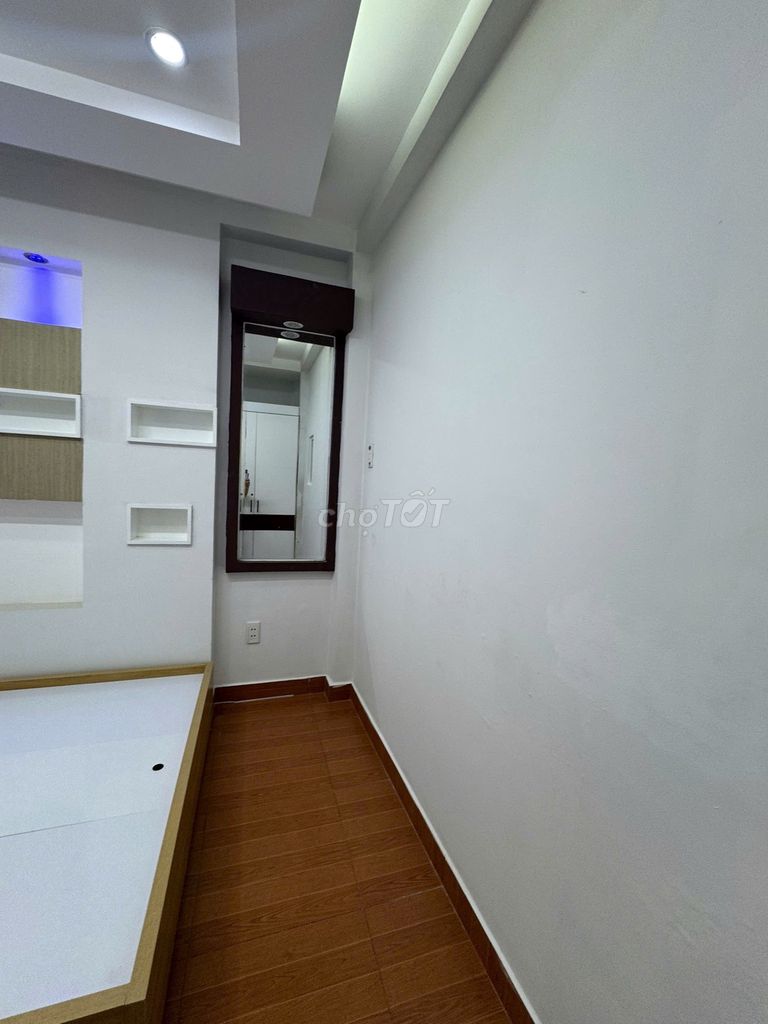 First floor, 20 mppn, First Room Full N.