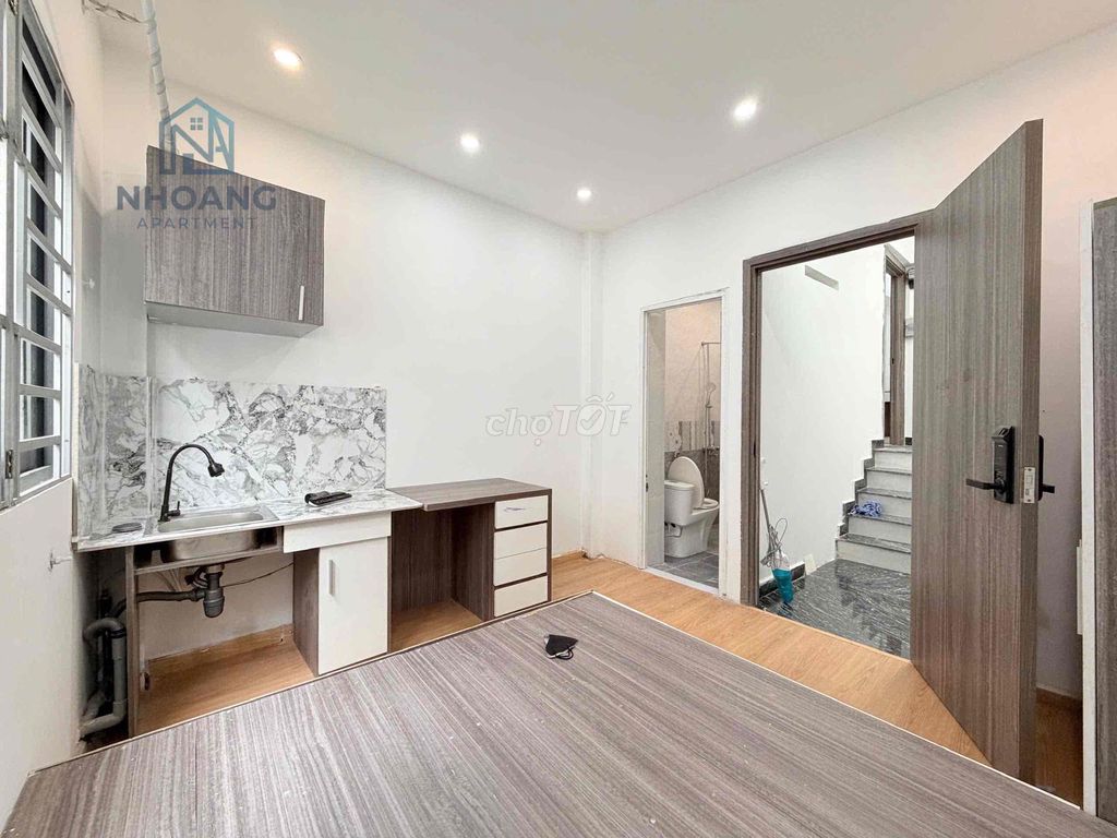 Rent a mini apartment right on District 1 near the hospital.