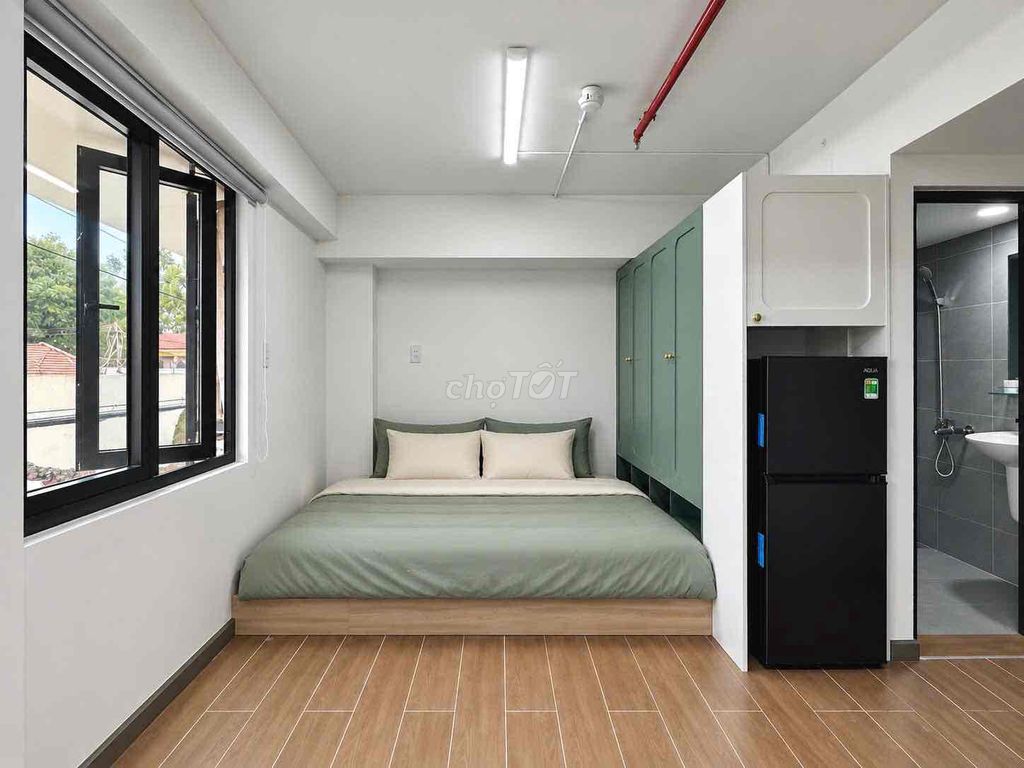 The great studio apartment, open window-- Phan Huy Ích, 310 V