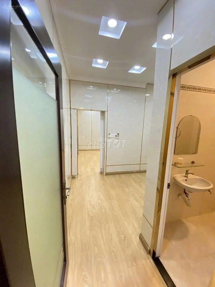Rent a car alley 275/37 cmt8, District 10 – 10 bedroom - 40 million