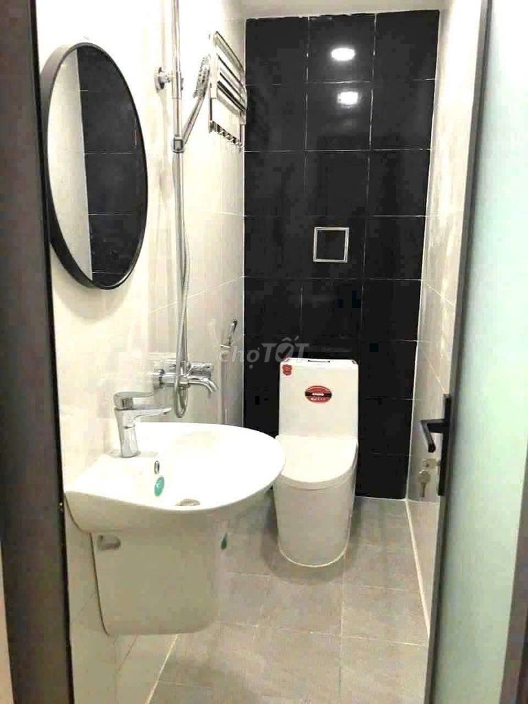 Lê Đức Thọ alley house - 2 floors plus hospital - 3 bedroom 4 toilet - 2 air conditioning