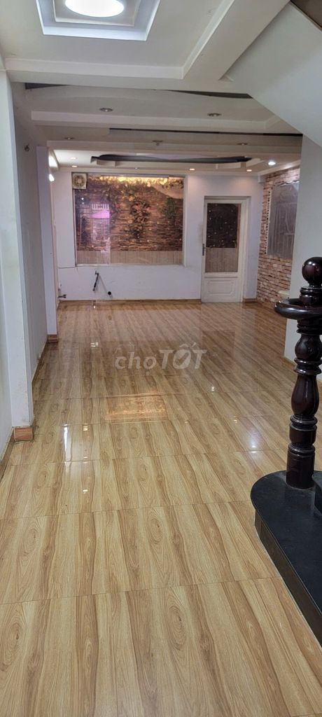 Renting 163 Ngô Thị Thu Minh, Tân Bình - 17 million.