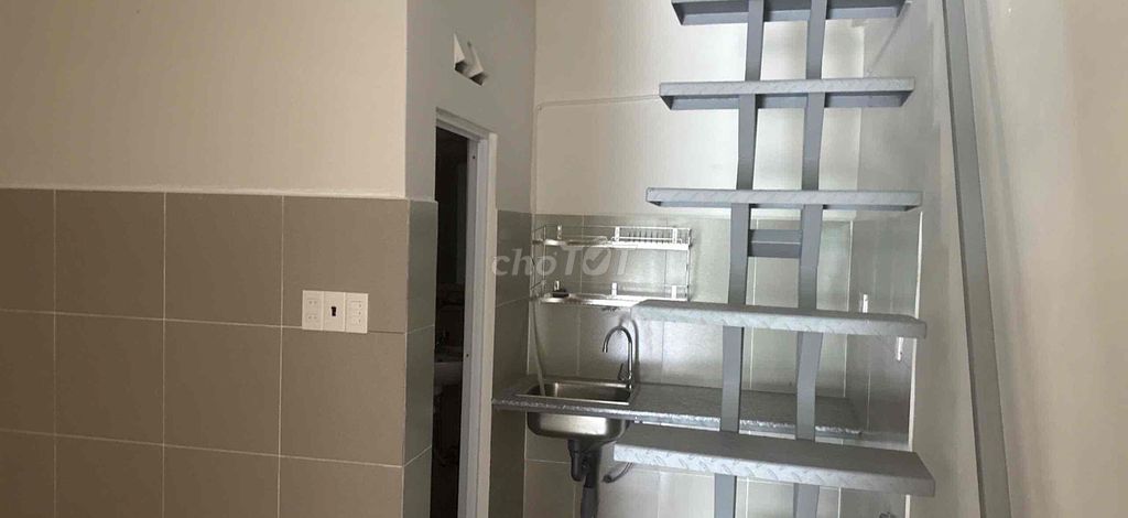 Rent a single floor Vườn Lài An Phú Đông.