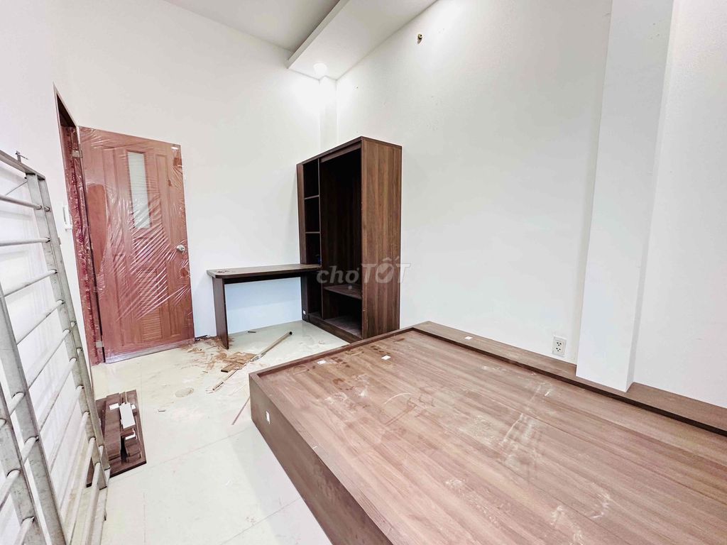 We'll get you two bedrooms, 1 kitchen room, full of motors.