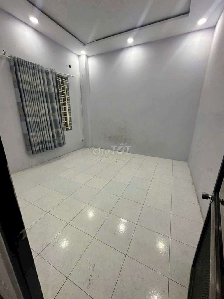 Rent an 8th alley. Vườn Lài 5 X18 M.