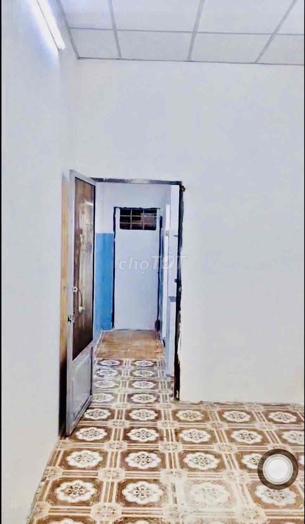 12 meters long area housing, population of 4.5 million, P. Tân Định District 1. 1 ground 1 floor