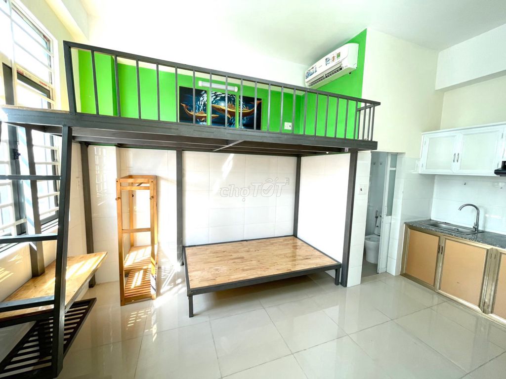 The Thủ Đức hotel is cheap near Thủ Đức near Metro.