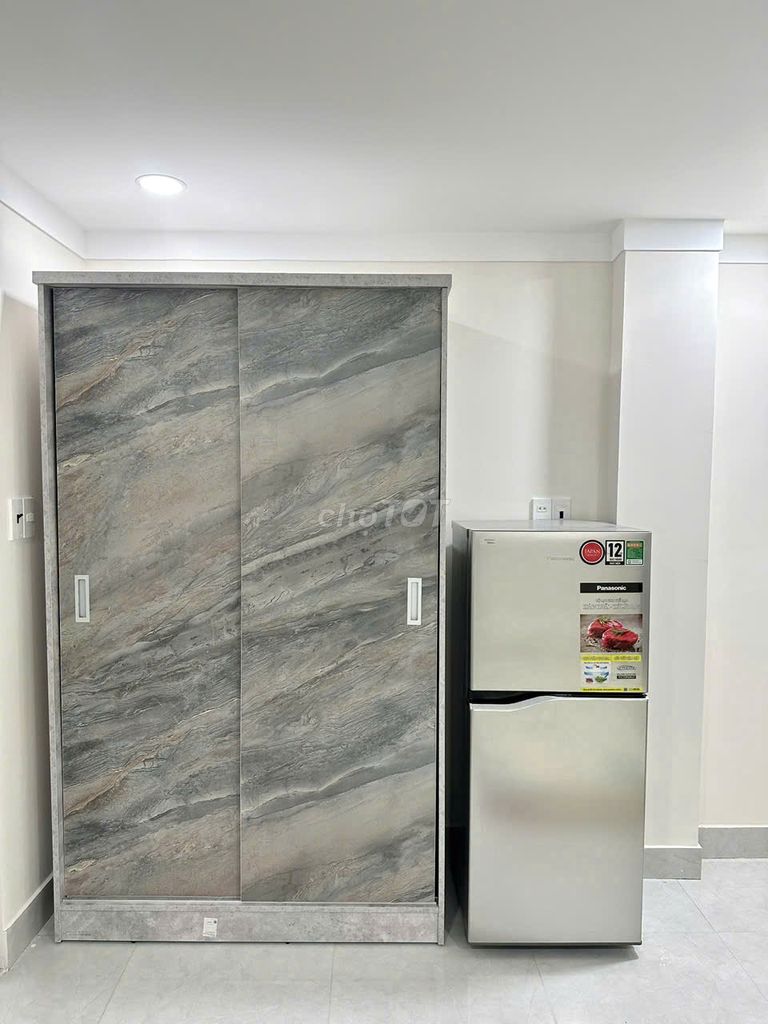 Main Trần Hữu Trang Full Window Studio for Rent