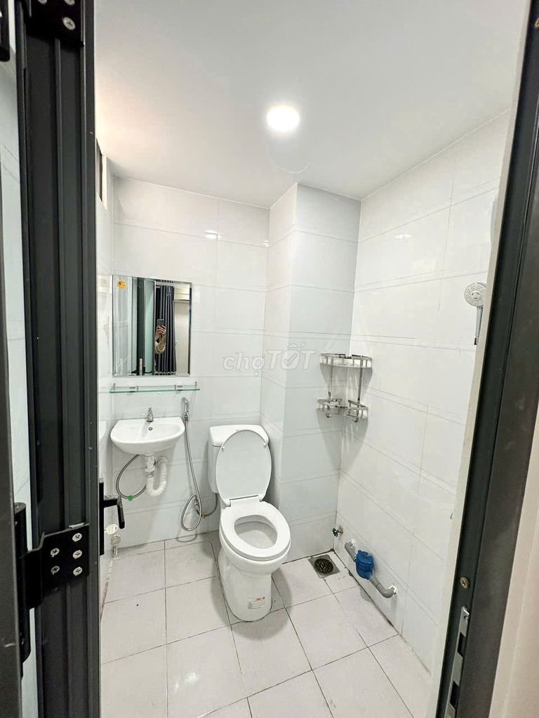 Main Trần Hữu Trang Full Window Studio for Rent