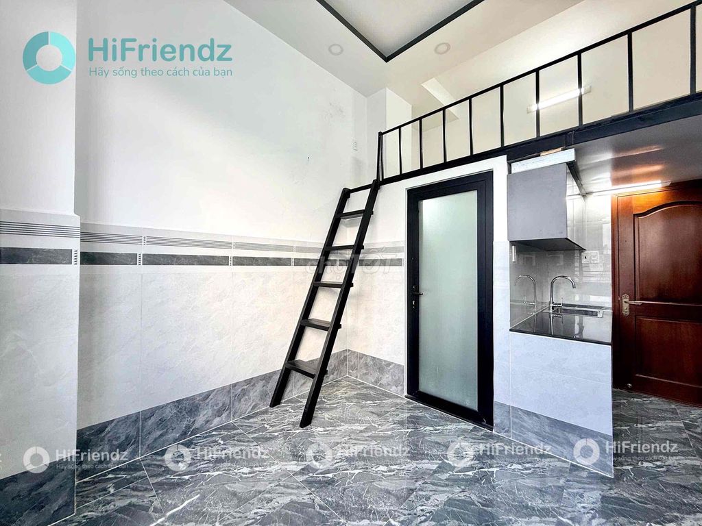 Rent a hotel with a balcony full of new Phú Nhuận beautiful furniture.