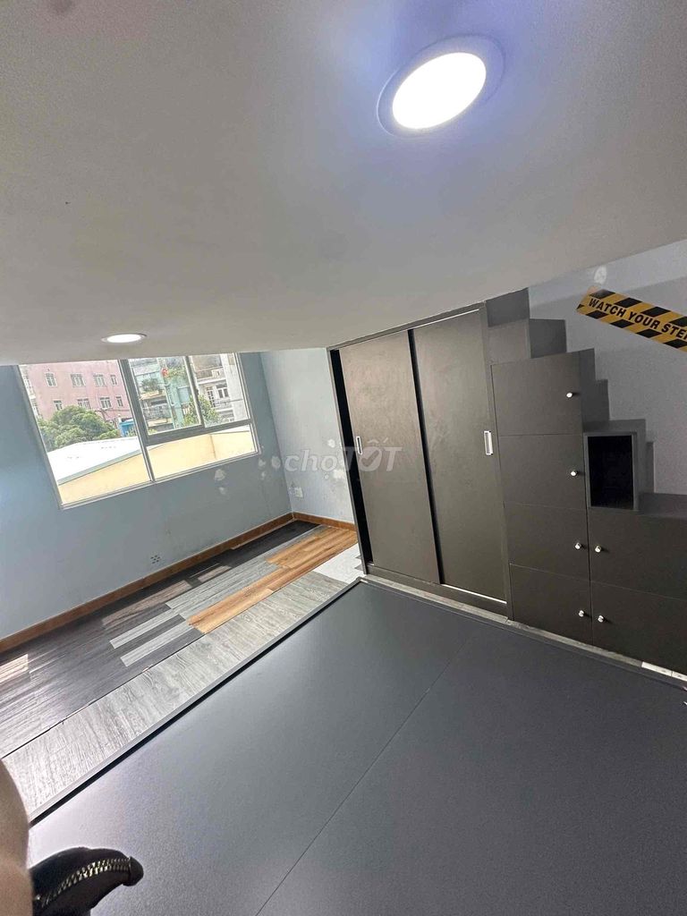 Hot apartment near the airport, move in now!