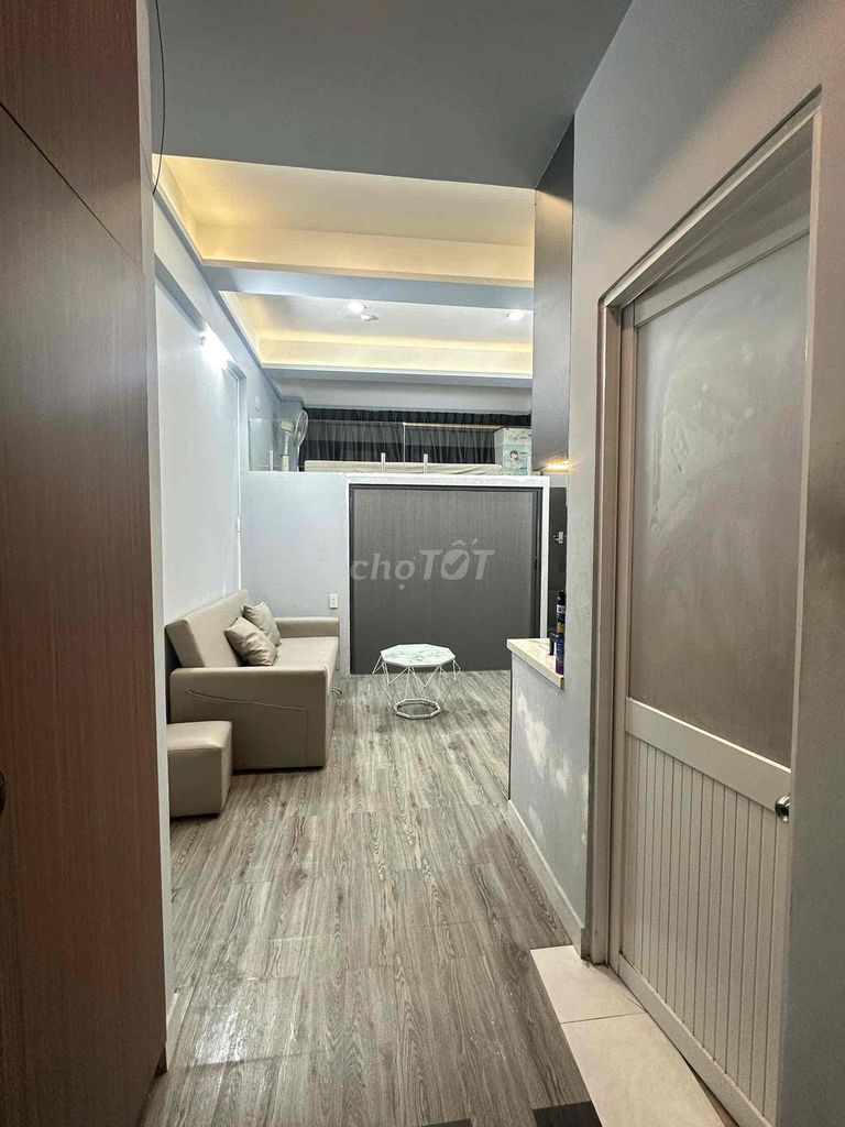 Hot apartment near the airport, move in now!