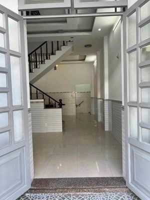 Rent the new house in the '07s. 12th District, 1 2-story bedroom. Two motorways.