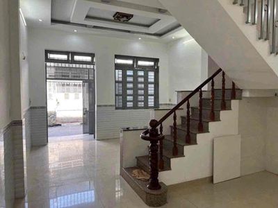 Rent the new house in the '07s. 12th District, 1 2-story bedroom. Two motorways.