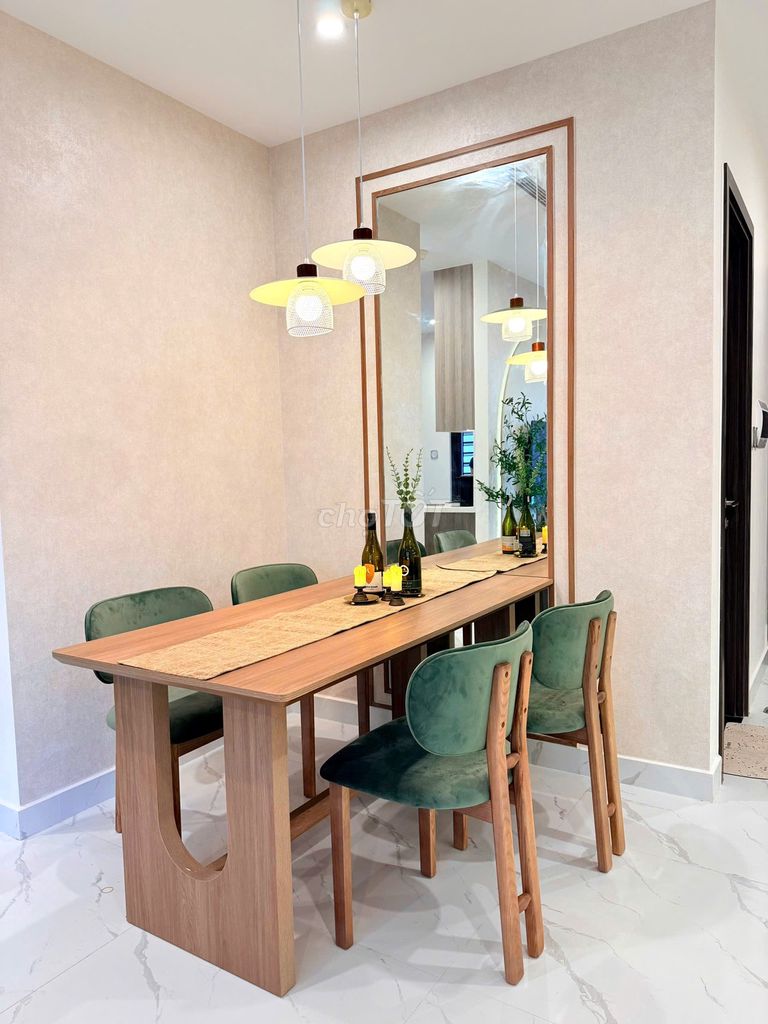 Rent a opus one two bedroom corner pool & 36 ha park