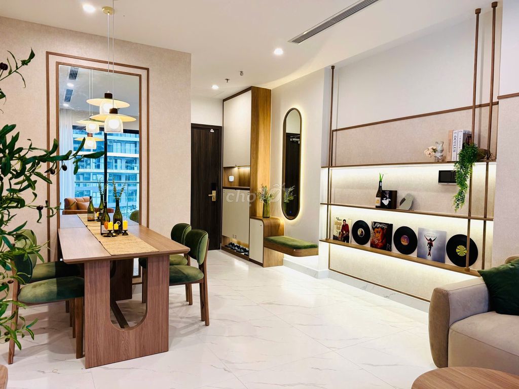 Rent a opus one or two bedrooms. The corner of the pool. 36 ha full interior.