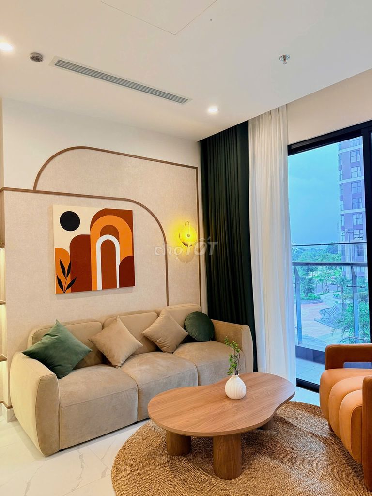 Rent a opus one or two bedrooms. The corner of the pool. 36 ha full interior.
