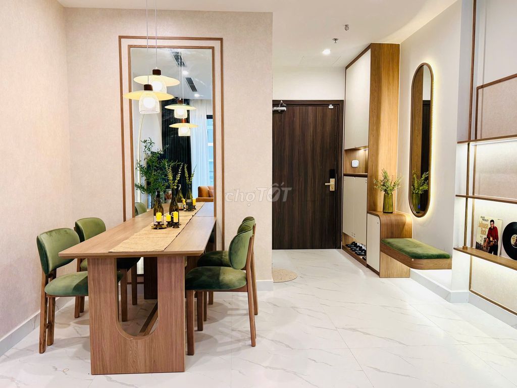 Rent a opus one or two bedrooms. The corner of the pool. 36 ha full interior.