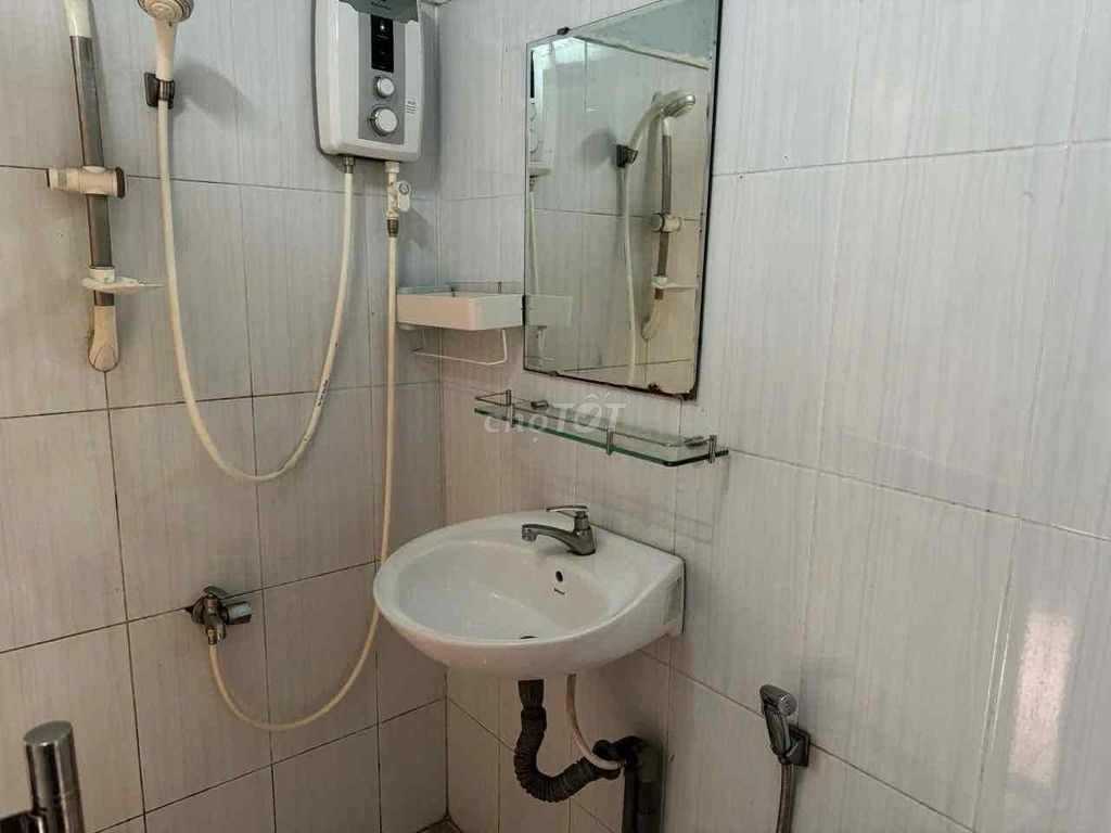 Rent three bedrooms 4 x 20 meters of Lý Phục Man Motorway.