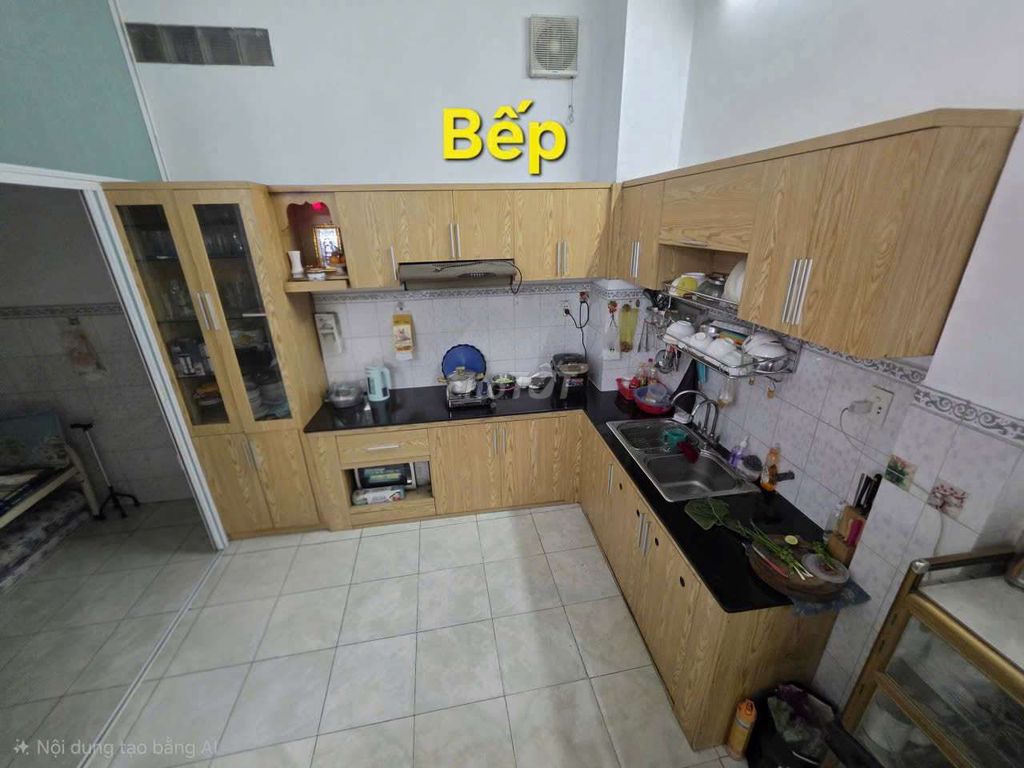 Rent a good house. One số 30,4.5 x20 meters. Three, 18 million.