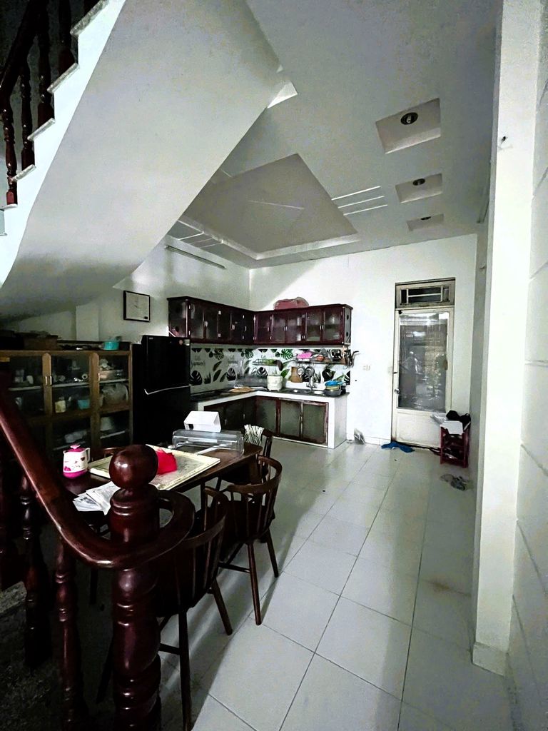 Hiệp Bình Phước root of 150 meters, carway, interior.