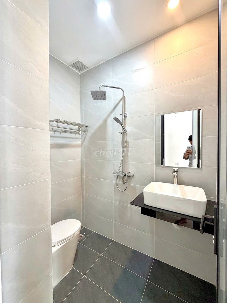 Rent a Studio Full Building - Leontina Apartment T3, Tân Bình