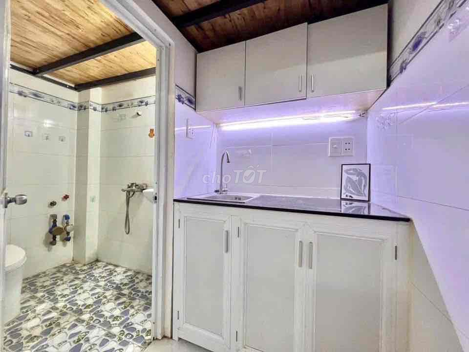 Cheap value of Thoại Ngọc Hầu - Charitable University