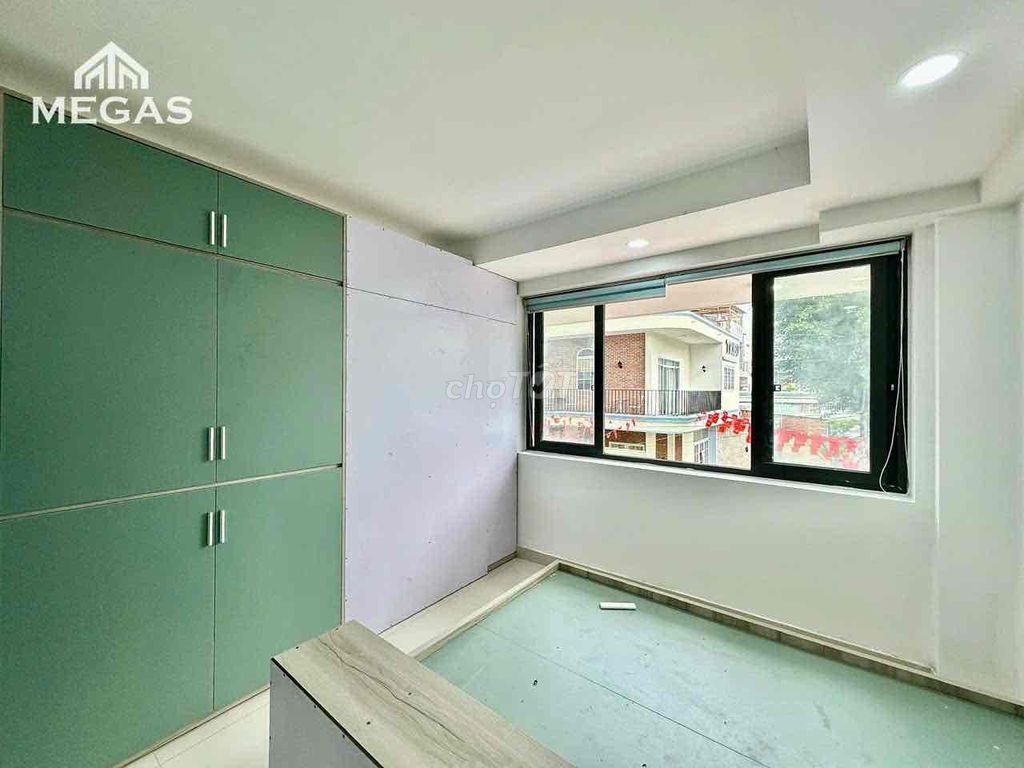 upper apartment