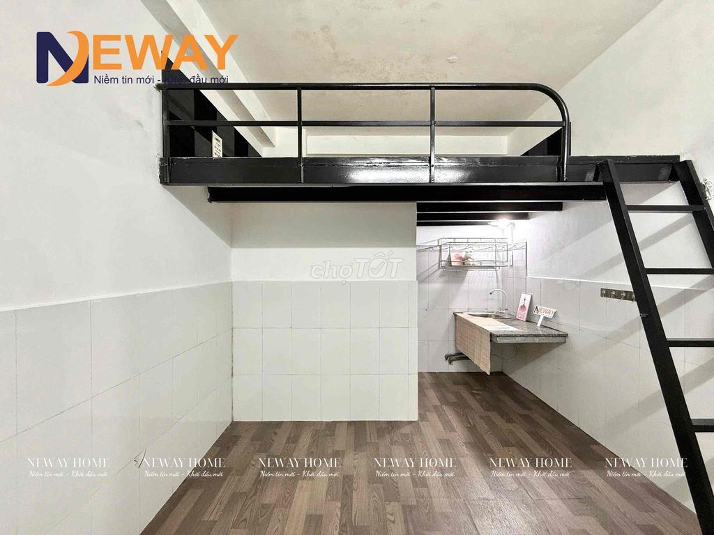 A free-car hotel three minutes from a commercial university.
