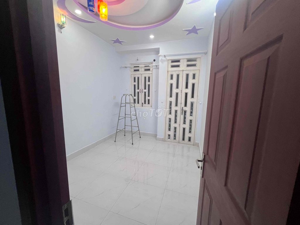 Rent an alley 1041 Chan Chun