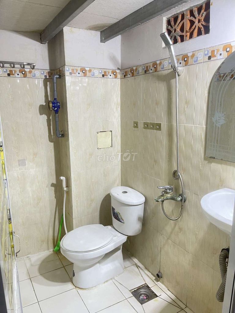 Rent a Central American Inn.