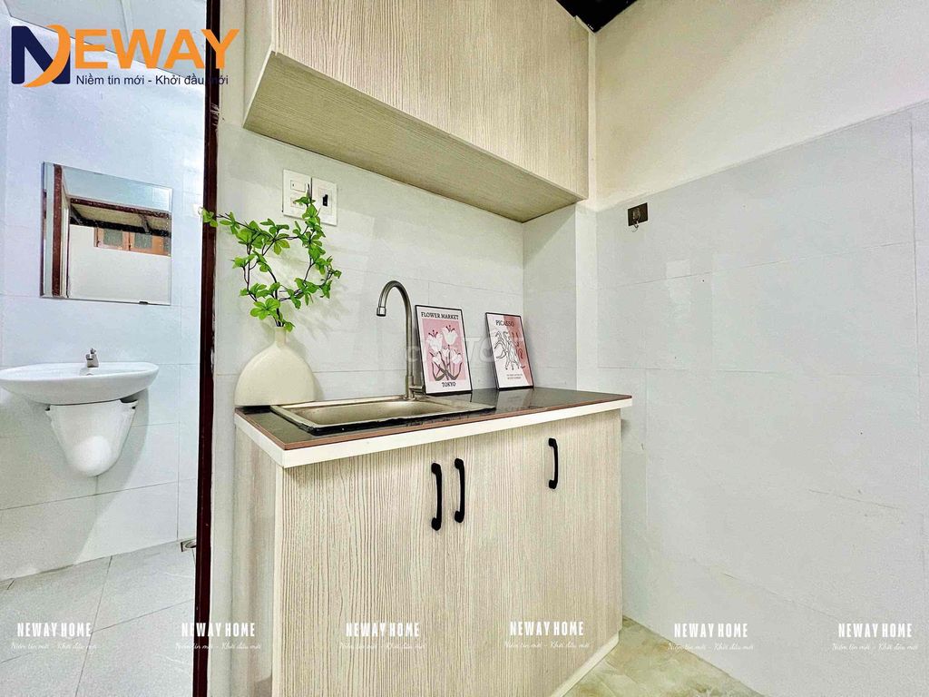 Rooms with Zeroes, Private Kitchen, Private Washes